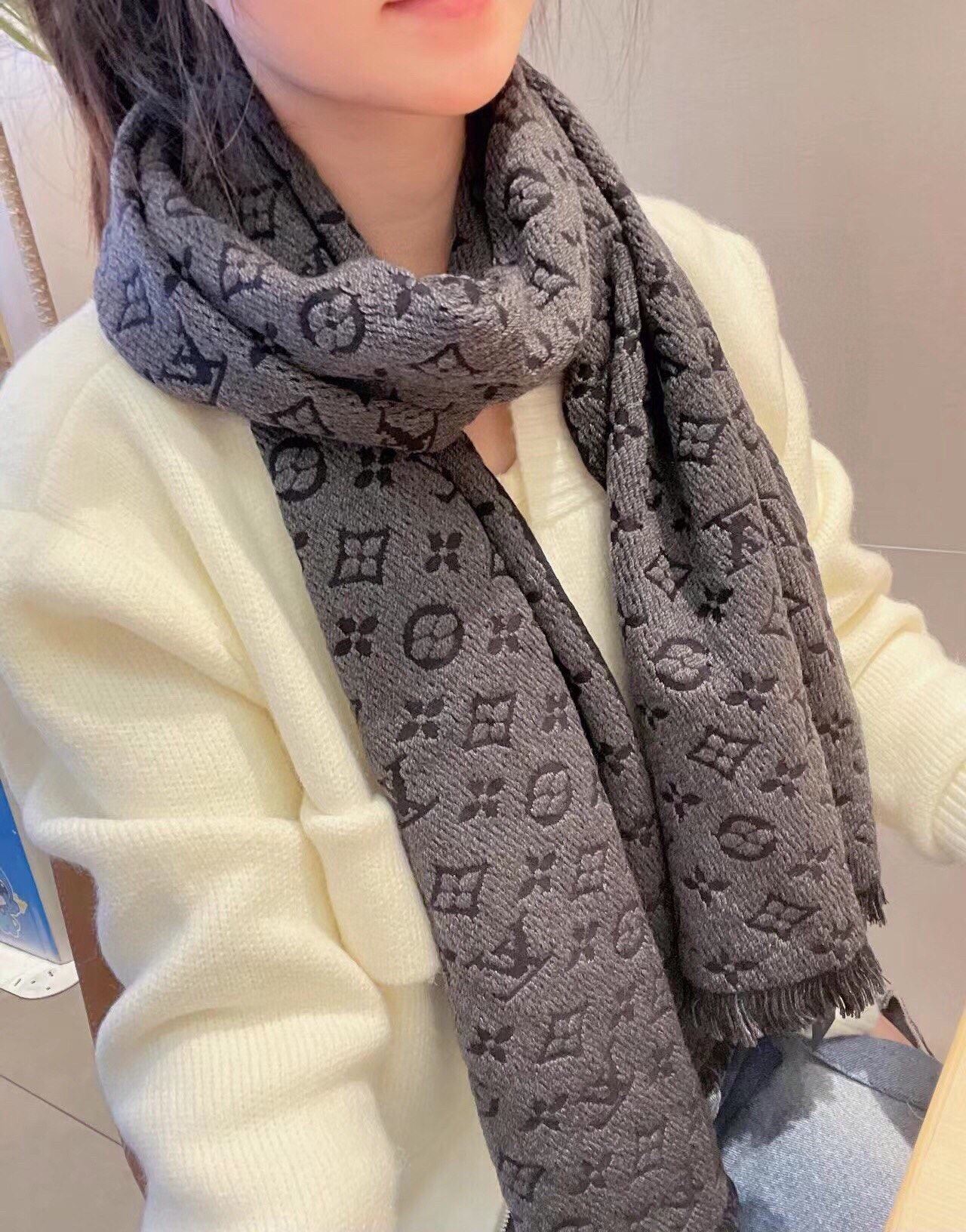 Louis Vuitton Scarf